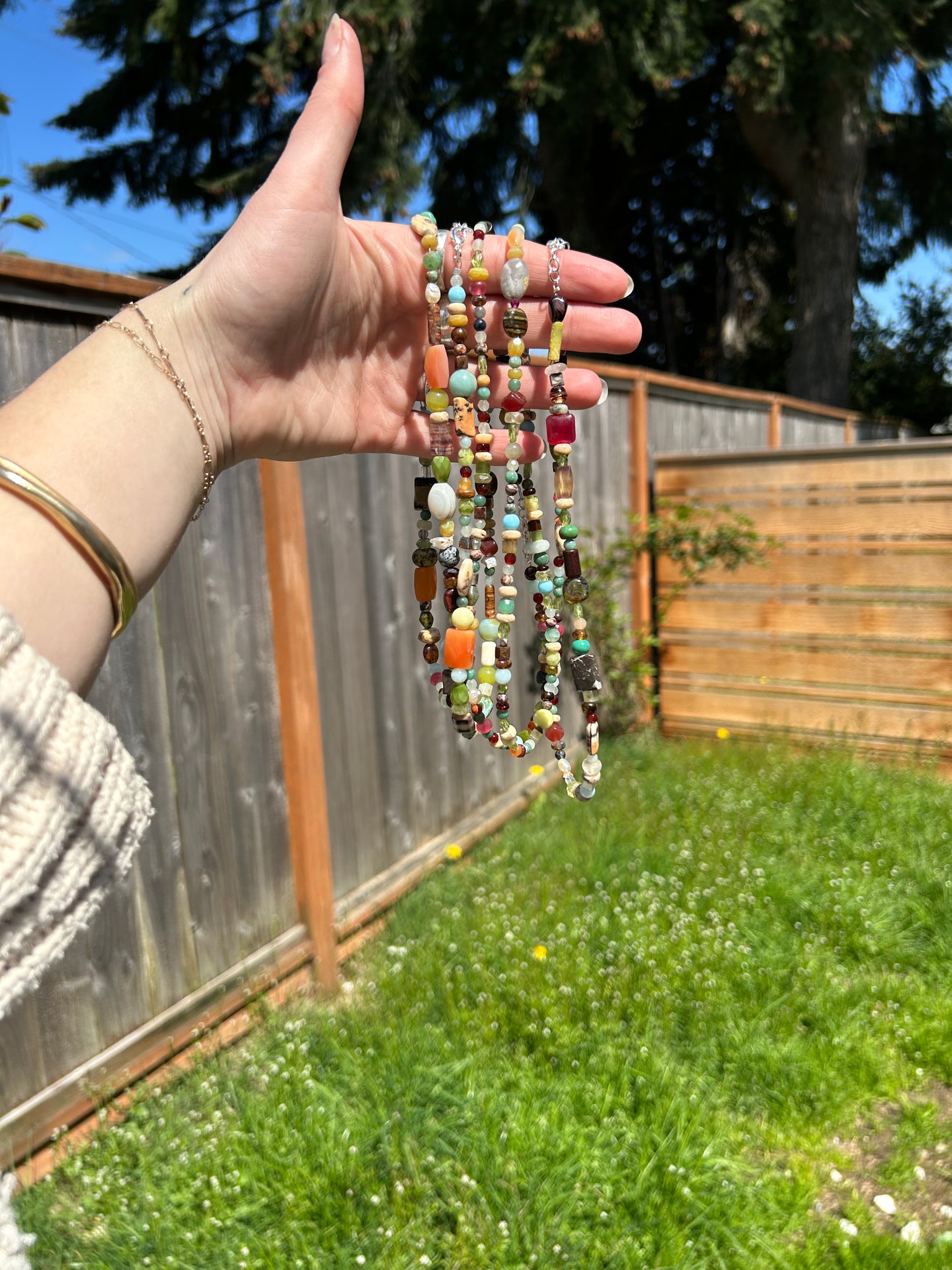 Natural stone necklaces with random stones